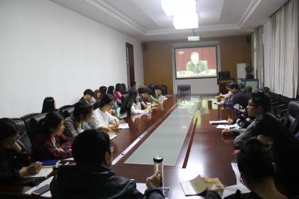 公管成人网站
5.4座谈会02.JPG